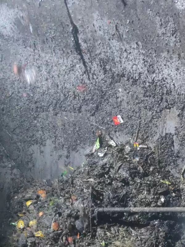 金堂污水池清理